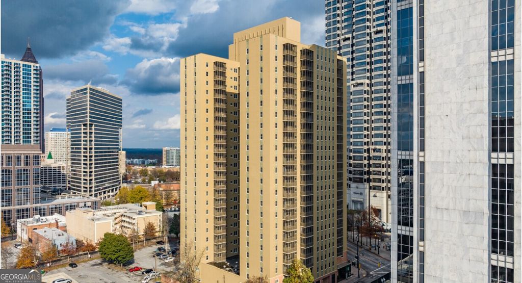 300 W Peachtree Street E 21, Atlanta, GA 30332