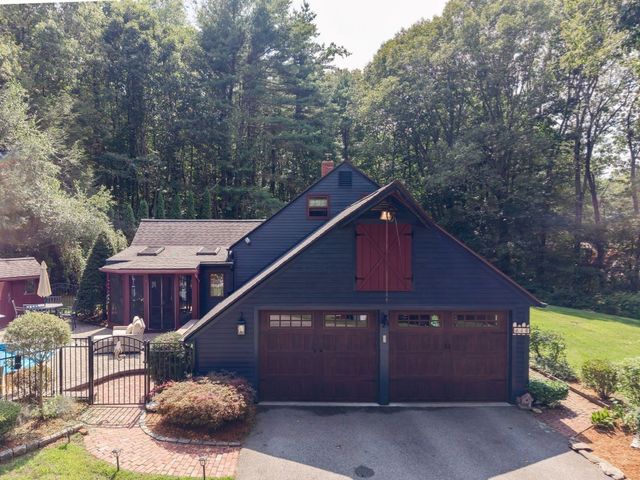 4 Oscars Drive, Spencer, MA 01562