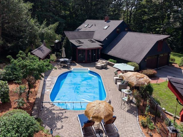 4 Oscars Drive, Spencer, MA 01562