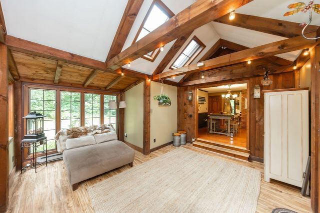 4 Oscars Drive, Spencer, MA 01562