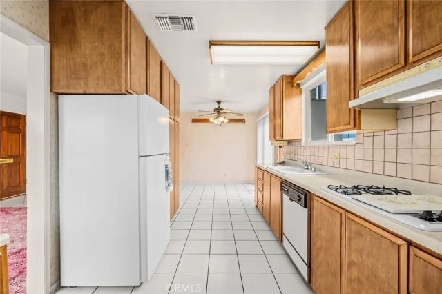 124 N Pine, Rialto, CA 92376