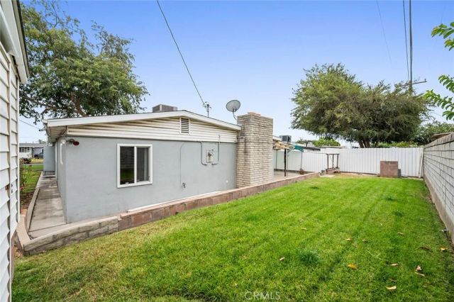 124 N Pine, Rialto, CA 92376