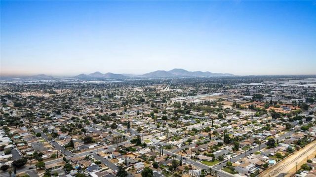 124 N Pine, Rialto, CA 92376