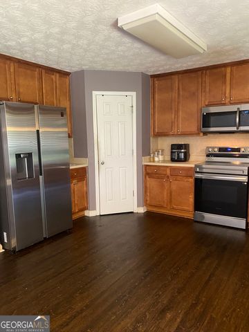 1129 River Tusk Place NE, Conyers, GA 30012