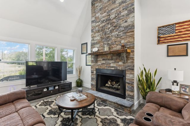 23475 SR 108, Coalmont, TN 37313