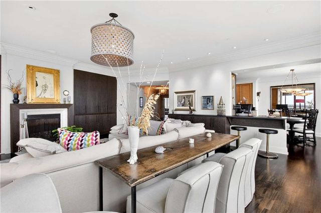 700 Park Regency Place NE 2403, Atlanta, GA 30326