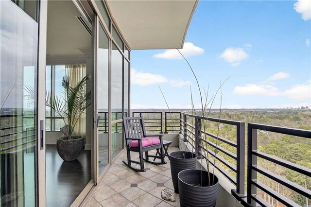 700 Park Regency Place NE 2403, Atlanta, GA 30326