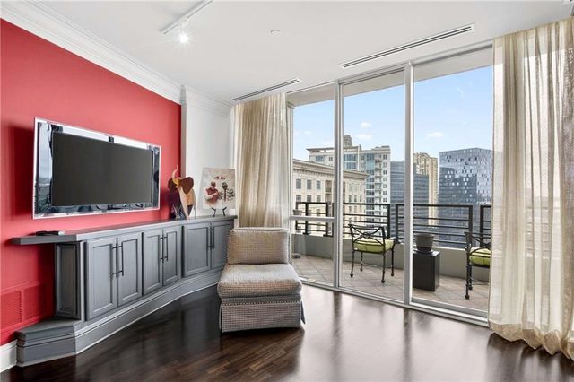 700 Park Regency Place NE 2403, Atlanta, GA 30326