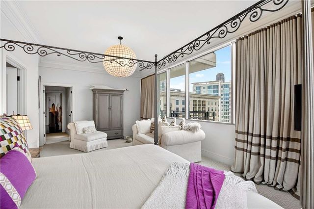 700 Park Regency Place NE 2403, Atlanta, GA 30326