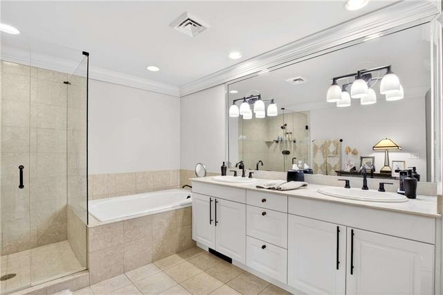 700 Park Regency Place NE 2403, Atlanta, GA 30326