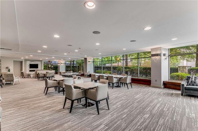 700 Park Regency Place NE 2403, Atlanta, GA 30326