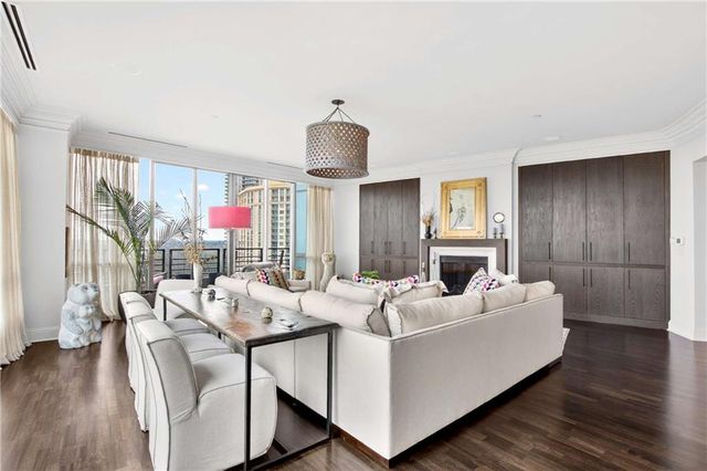 700 Park Regency Place NE 2403, Atlanta, GA 30326