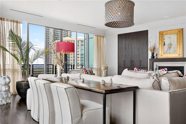 700 Park Regency Place NE 2403, Atlanta, GA 30326