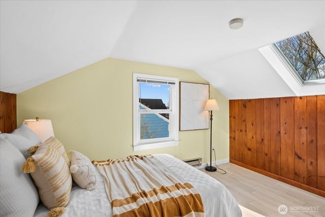 7753 28th Avenue NW, Seattle, WA 98117