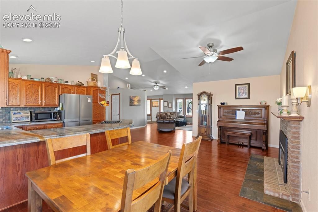 Image 10 of property listing at 8191 Sun Country Drive, Elizabeth, CO 80107