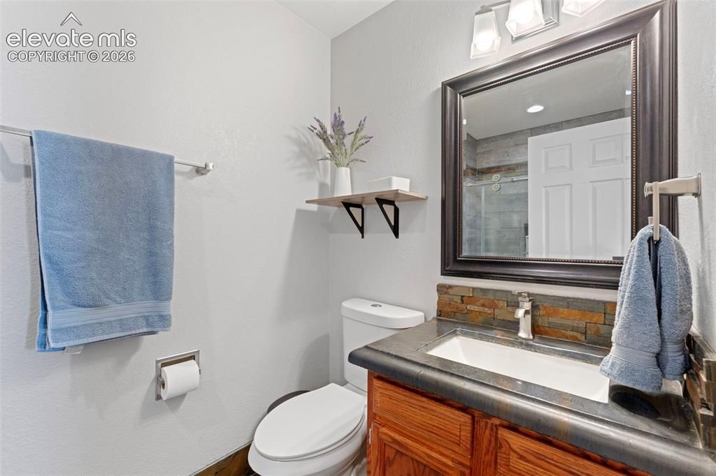 Image 19 of property listing at 8191 Sun Country Drive, Elizabeth, CO 80107