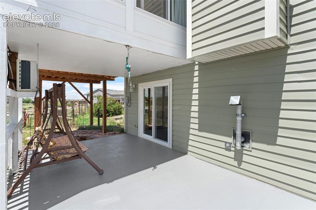 Image 36 of property listing at 8191 Sun Country Drive, Elizabeth, CO 80107