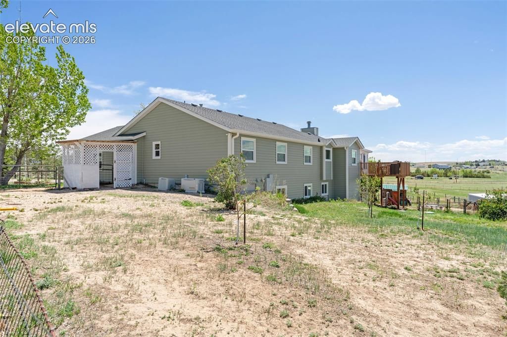 Image 38 of property listing at 8191 Sun Country Drive, Elizabeth, CO 80107