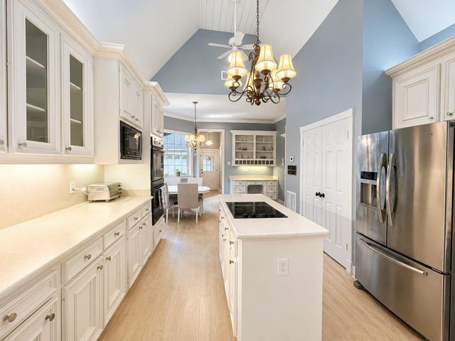 109 Ferndale Street, Bellaire, TX 77401