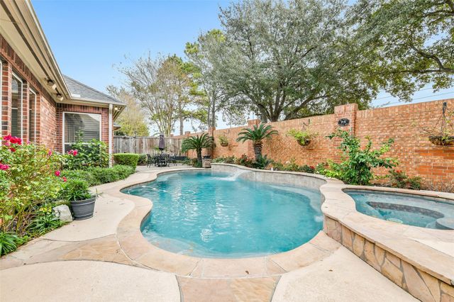 11413 Gallant Ridge Lane, Houston, TX 77082