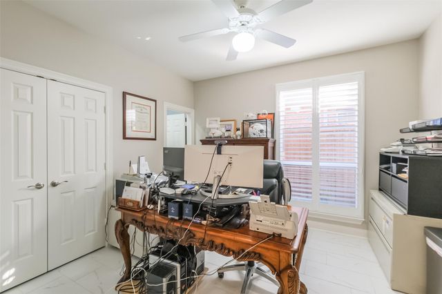 11413 Gallant Ridge Lane, Houston, TX 77082