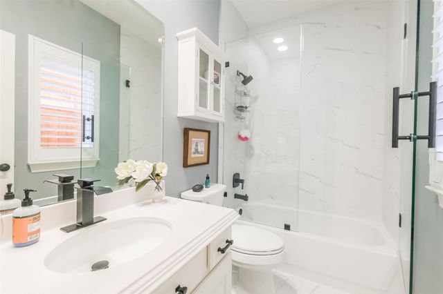 11413 Gallant Ridge Lane, Houston, TX 77082