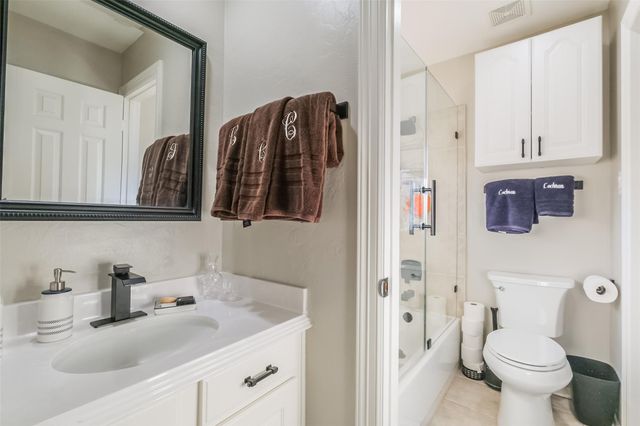 11413 Gallant Ridge Lane, Houston, TX 77082