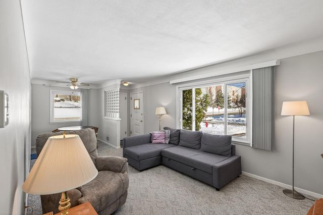 500 5th Avenue S, Hopkins, MN 55343