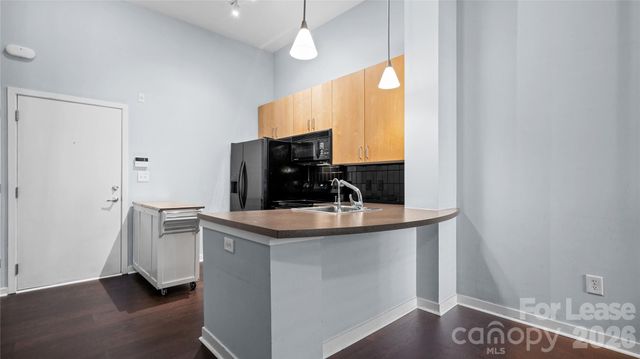 2125 Southend Drive, Charlotte, NC 28203