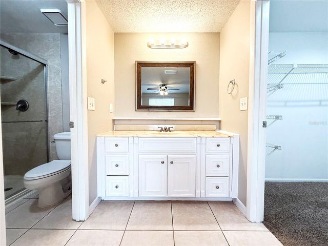 8202 ALMOND PLACE, Tampa, FL 33615