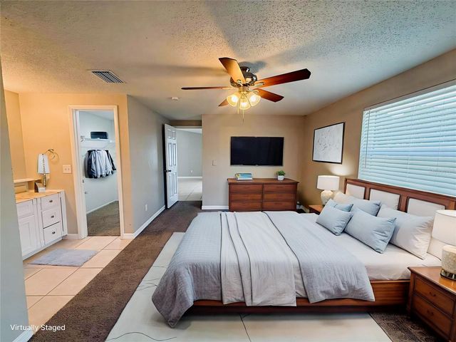 8202 ALMOND PLACE, Tampa, FL 33615