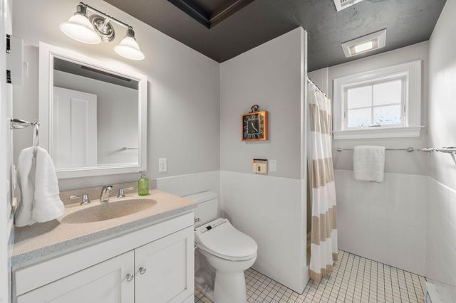 280 Harbor Point Road, Barnstable, MA 02630