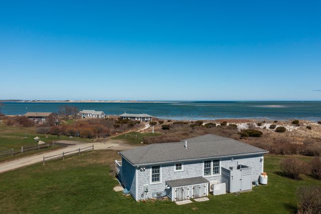 280 Harbor Point Road, Barnstable, MA 02630