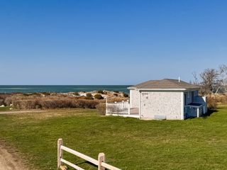 280 Harbor Point Road, Barnstable, MA 02630