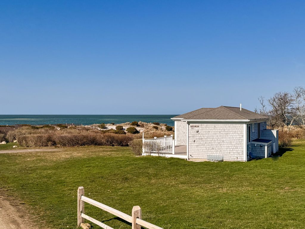 280 Harbor Point Road, Barnstable, MA 02630