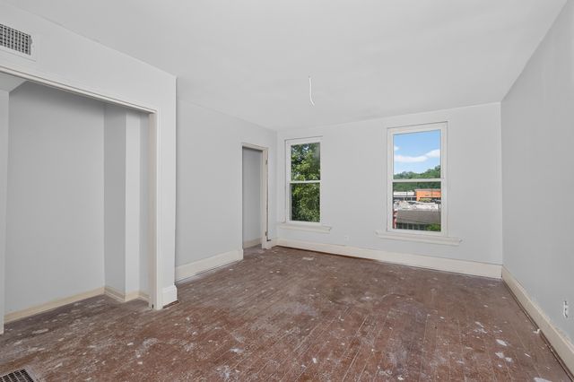 1718 Monmouth Street, Newport, KY 41071