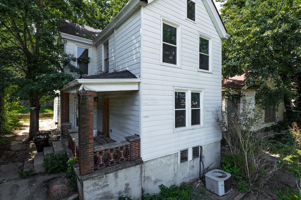 1718 Monmouth Street, Newport, KY 41071