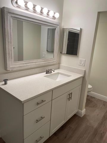 645 Executive Center Drive R-207, West Palm Beach, FL 33401