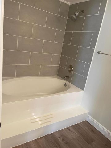 645 Executive Center Drive R-207, West Palm Beach, FL 33401