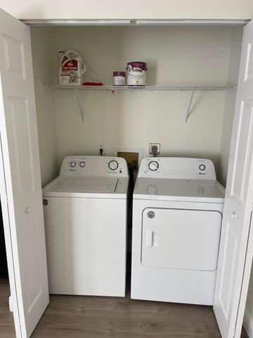 645 Executive Center Drive R-207, West Palm Beach, FL 33401