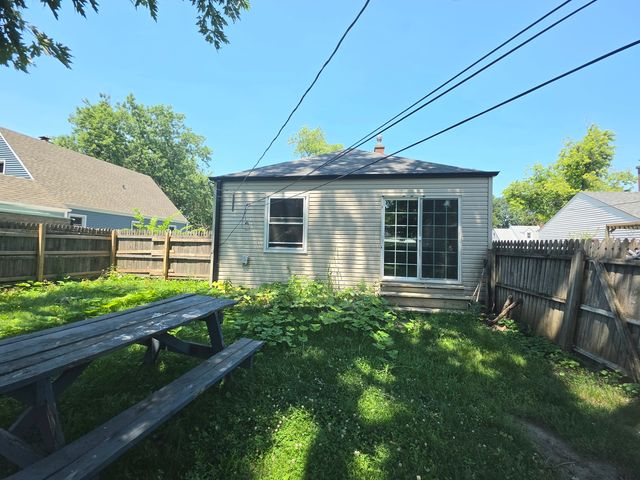 1312 Richmond Street, Joliet, IL 60435