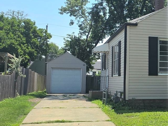 1312 Richmond Street, Joliet, IL 60435