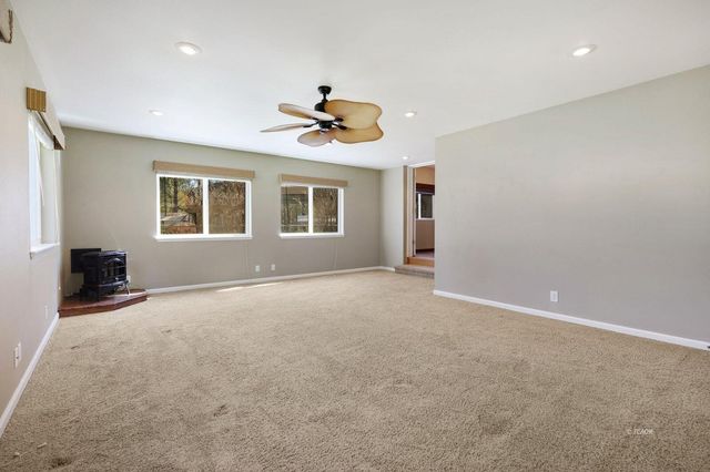 180 Steelhead Circle, Lewiston, CA 96052