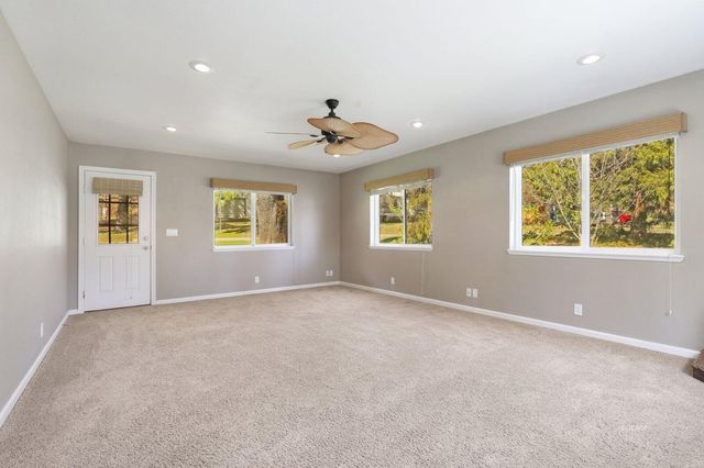 180 Steelhead Circle, Lewiston, CA 96052