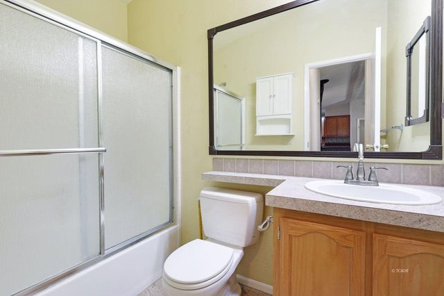 180 Steelhead Circle, Lewiston, CA 96052