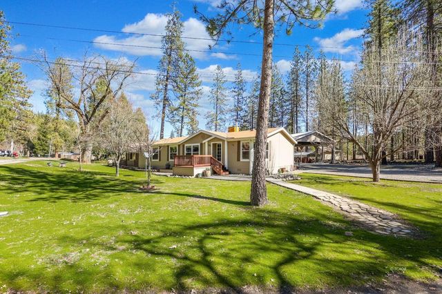 180 Steelhead Circle, Lewiston, CA 96052