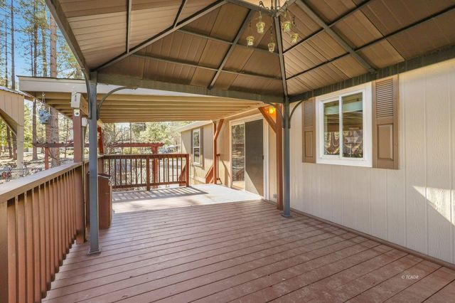 180 Steelhead Circle, Lewiston, CA 96052