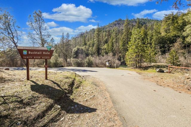 180 Steelhead Circle, Lewiston, CA 96052