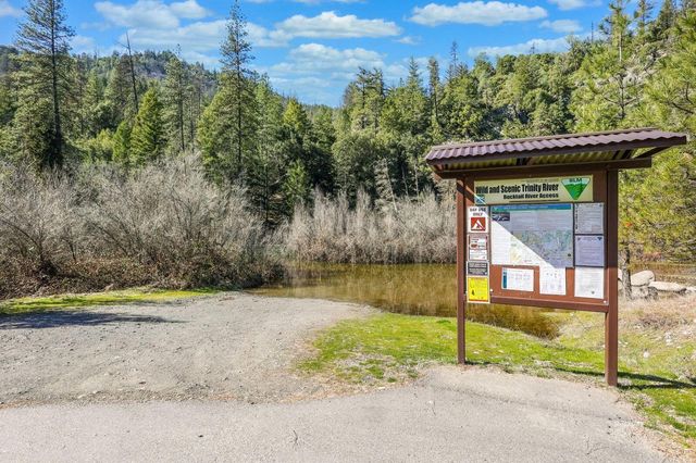 180 Steelhead Circle, Lewiston, CA 96052