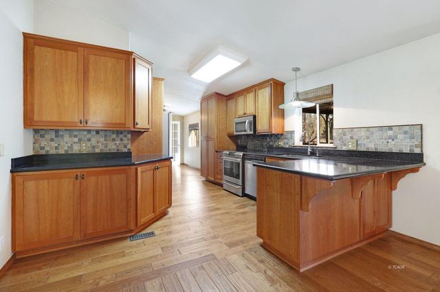 180 Steelhead Circle, Lewiston, CA 96052